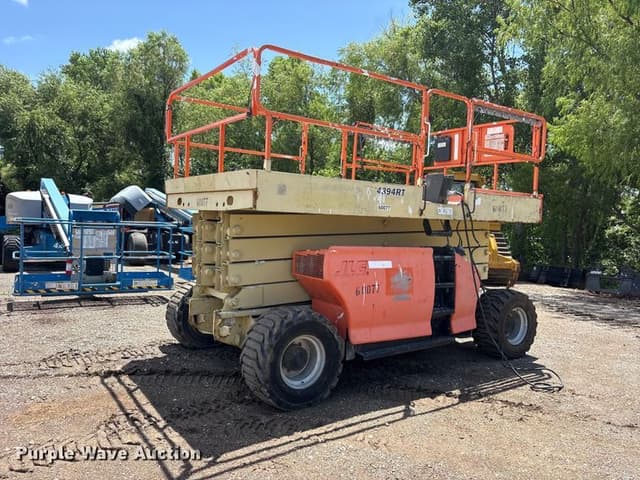 Image of JLG 4394RT equipment image 4