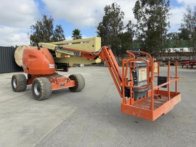 Image of JLG 450AJ equipment image 1