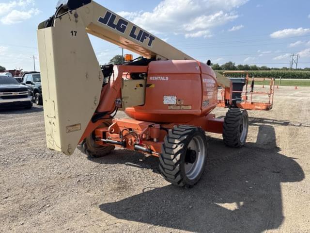 Image of JLG 600A equipment image 3