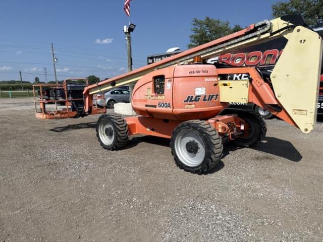 Image of JLG 600A equipment image 1
