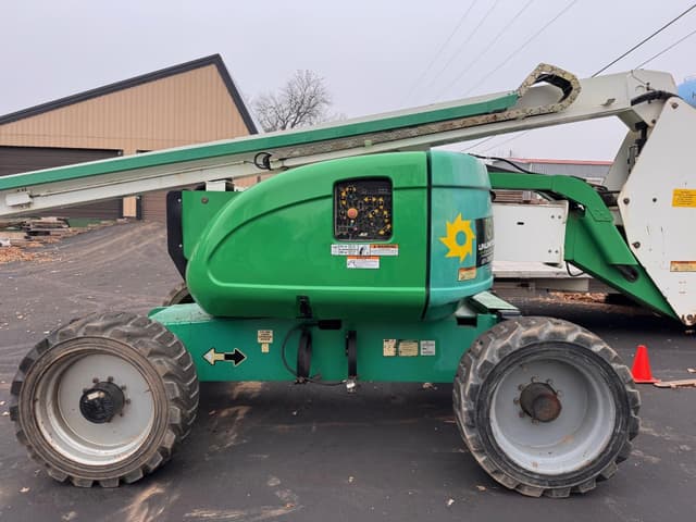 Image of JLG 600A equipment image 1