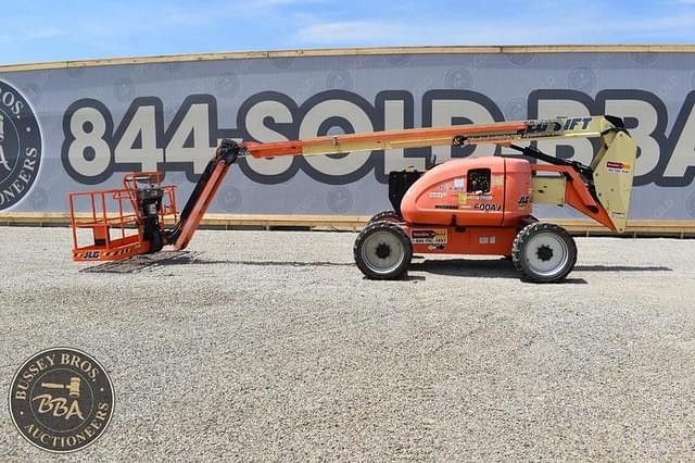 Image of JLG 600AJ equipment image 1