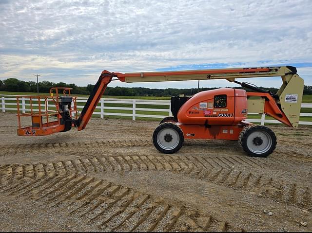 Image of JLG 600AJ equipment image 1