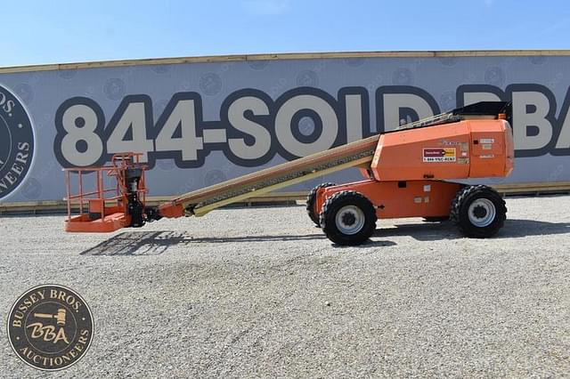 Image of JLG 600S equipment image 2