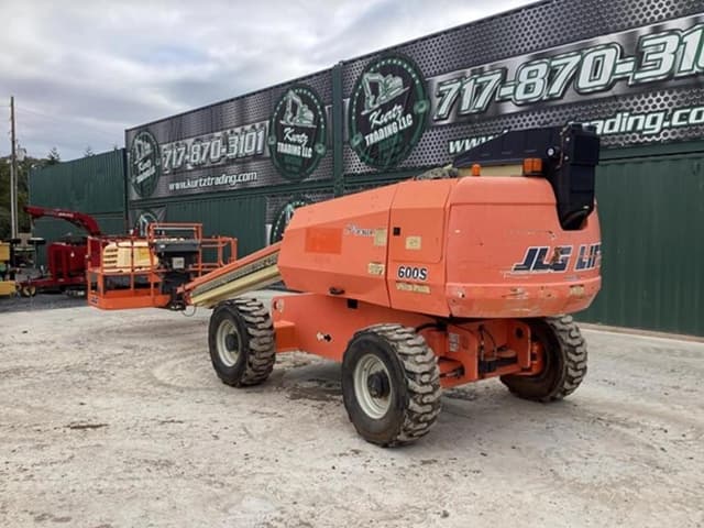 Image of JLG 600S equipment image 1