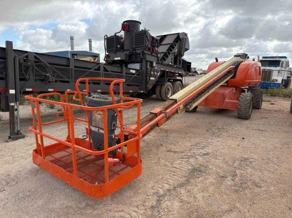 2007 JLG 600S Equipment Image0
