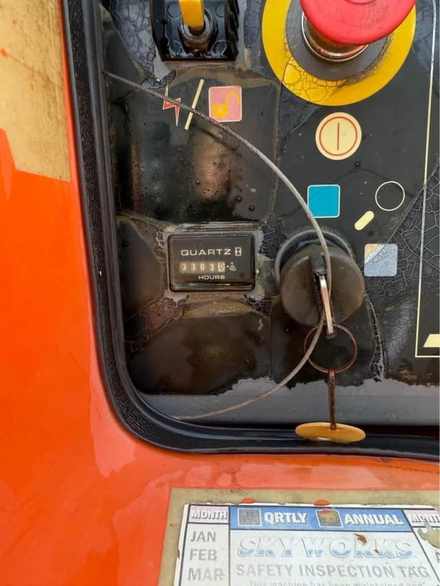 Image of JLG 600SC equipment image 4