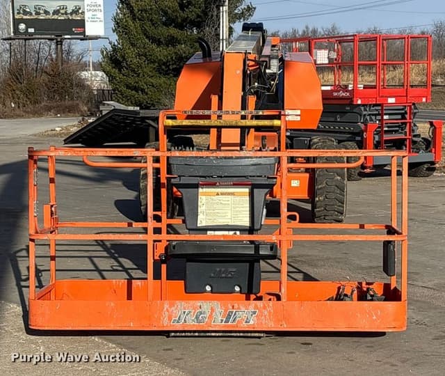 Image of JLG 600SJ equipment image 1