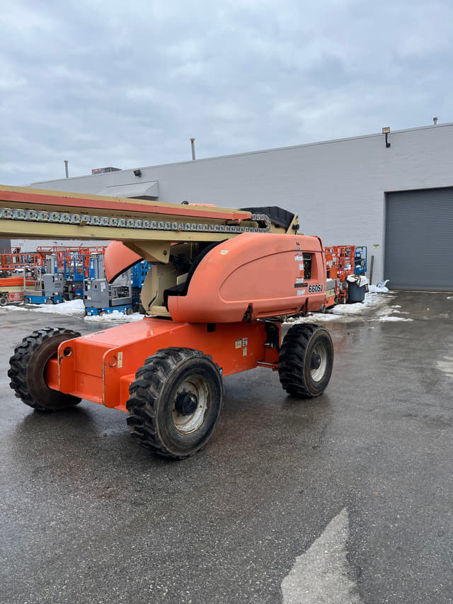 Image of JLG 660SJ equipment image 1