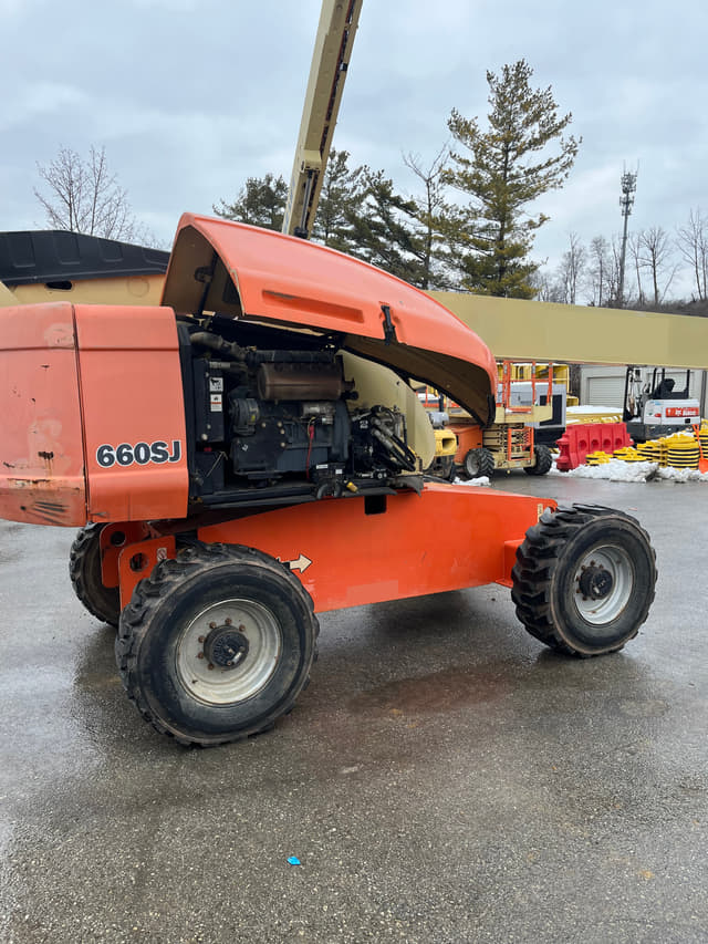 Image of JLG 660SJ equipment image 2