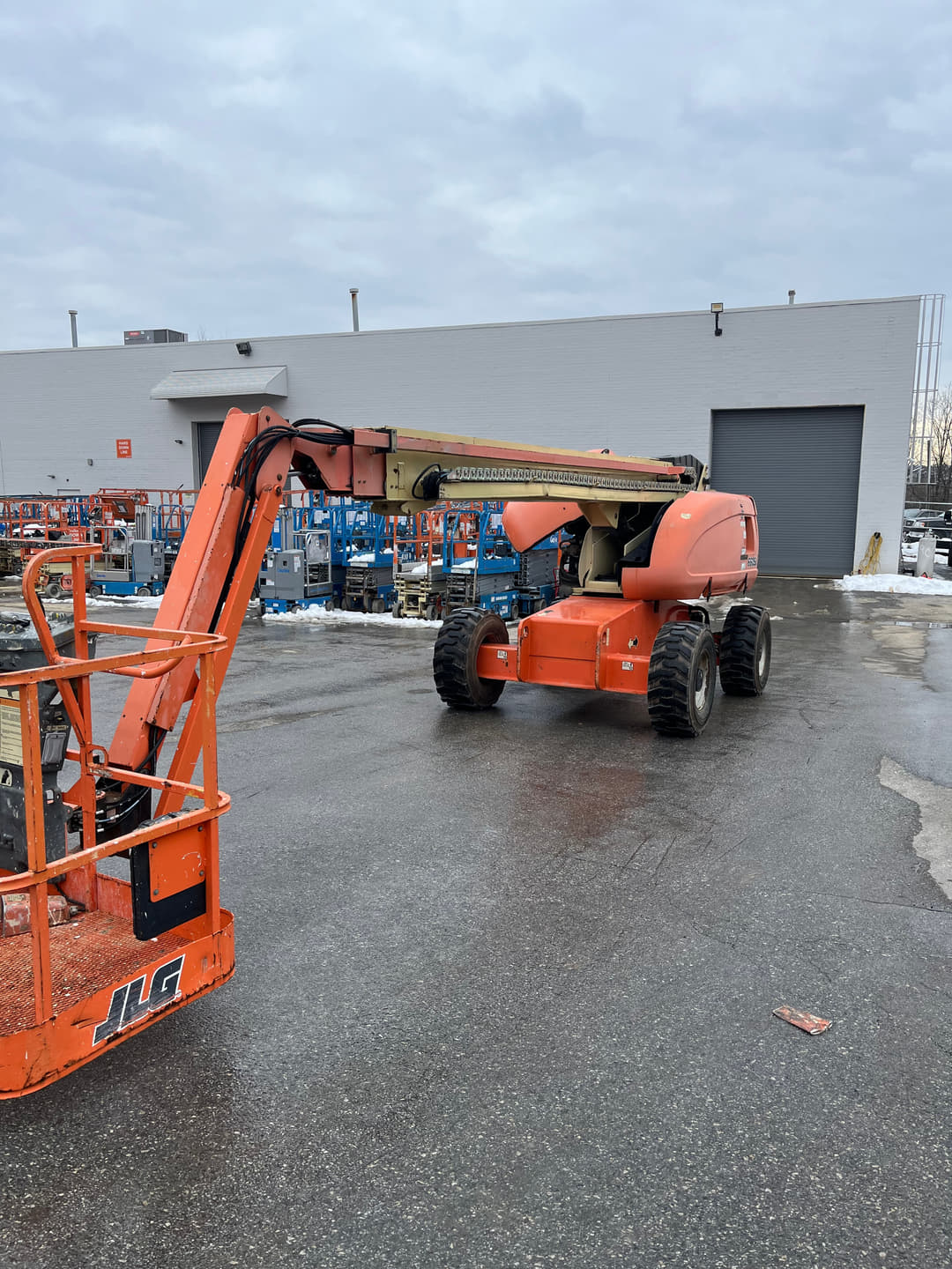 Image of JLG 660SJ Primary image