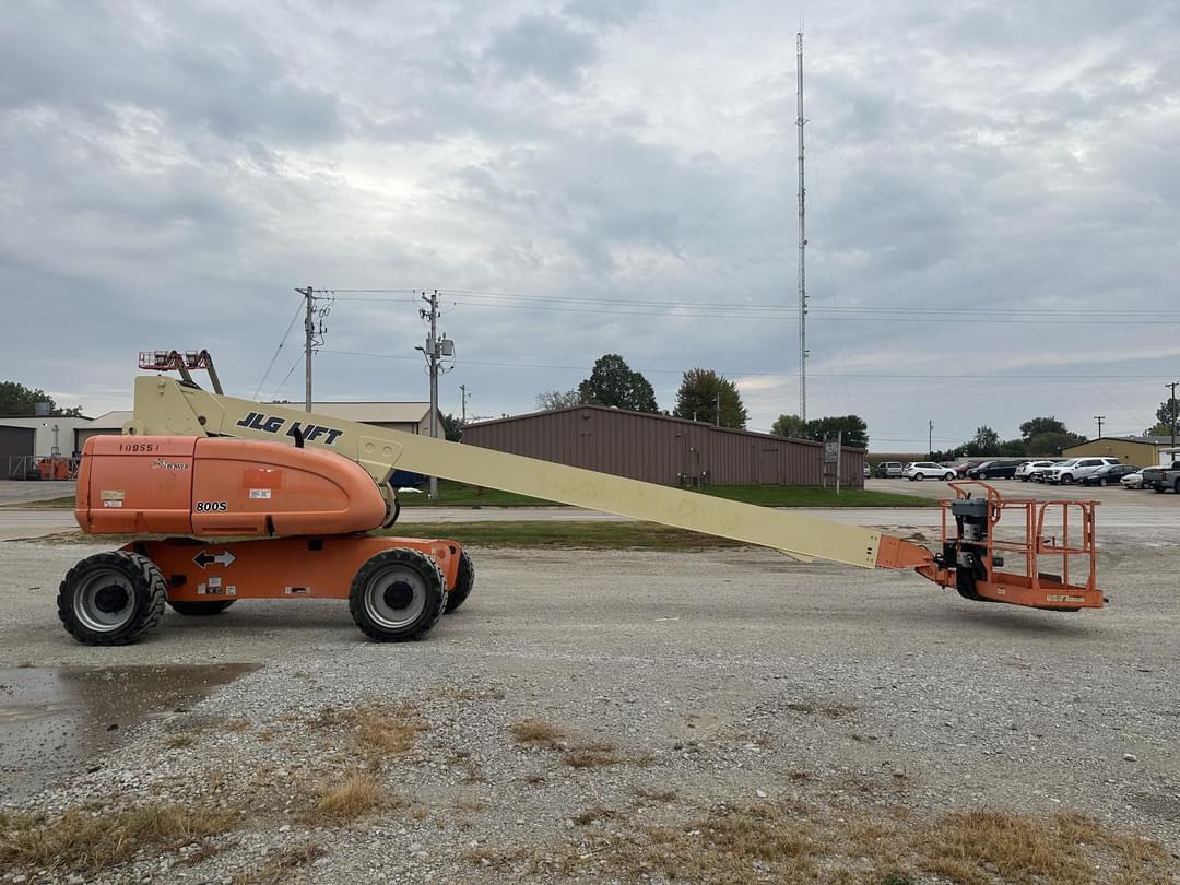 Image of JLG 800S Primary image