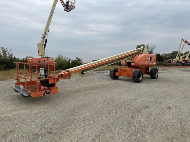 Image of JLG 800S equipment image 3