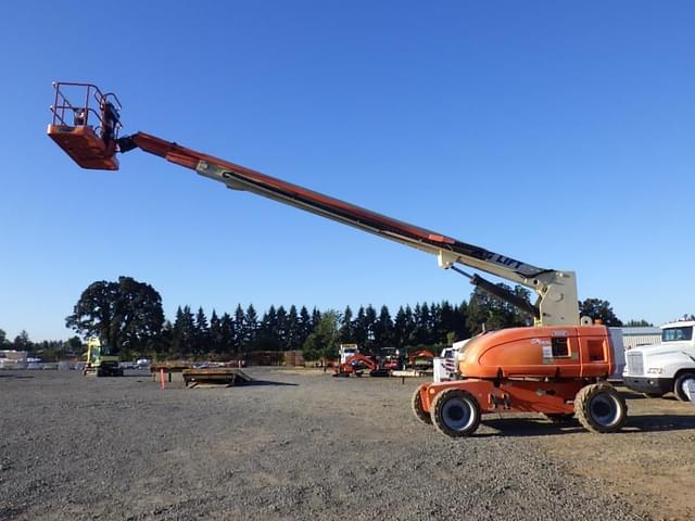 Image of JLG 800S equipment image 4