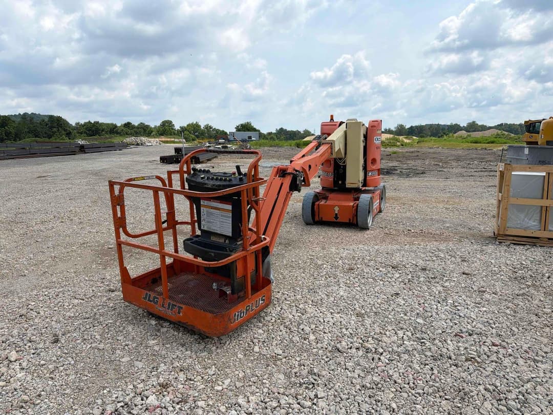 Image of JLG E300AJP Primary image