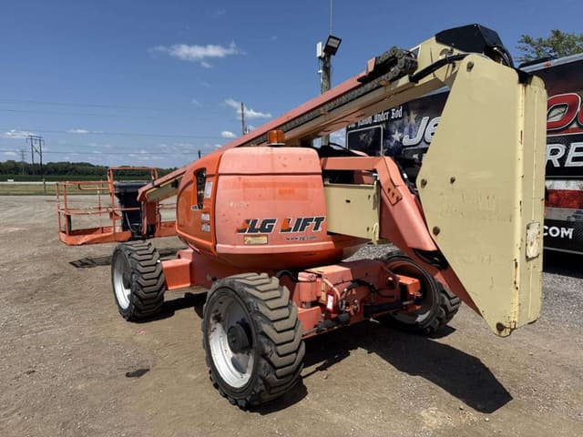Image of JLG 600A equipment image 1