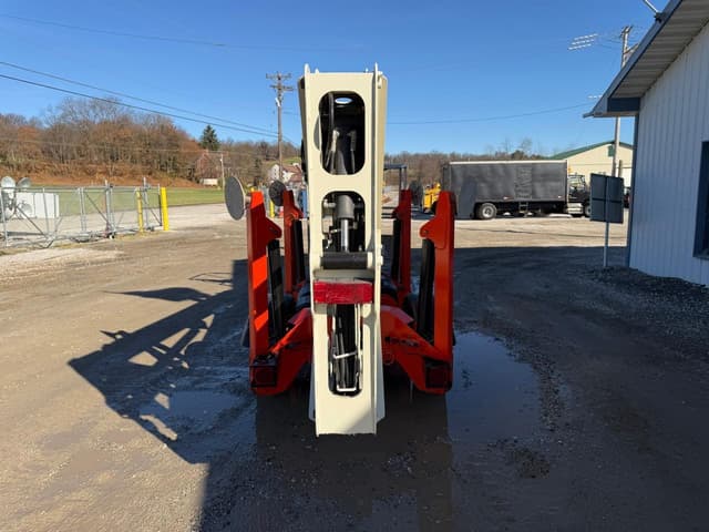 Image of JLG T350 equipment image 3