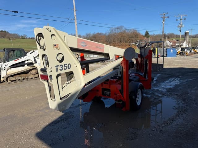Image of JLG T350 equipment image 4