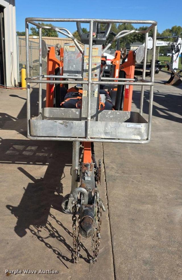 Image of JLG T350 equipment image 1