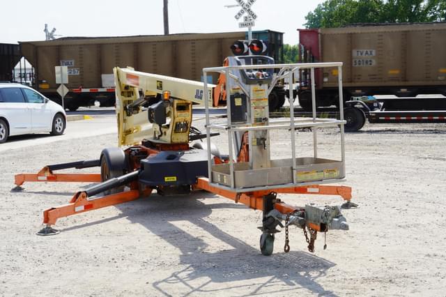 Image of JLG T500J equipment image 3