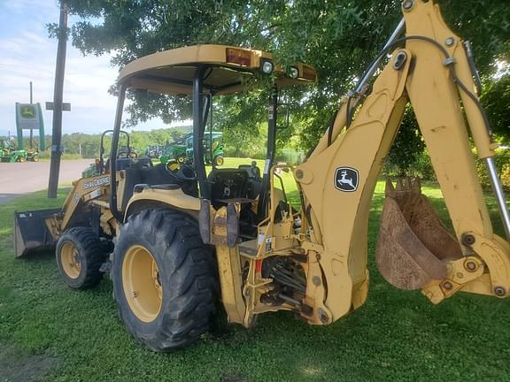 Image of John Deere 110 equipment image 4