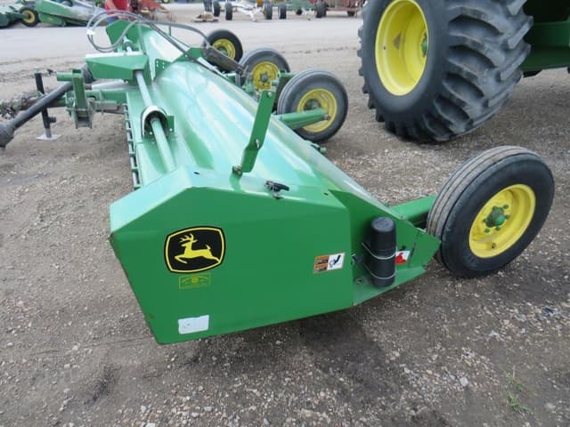 Image of John Deere 120 equipment image 2