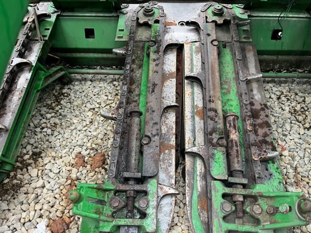 Image of John Deere 1293 equipment image 2