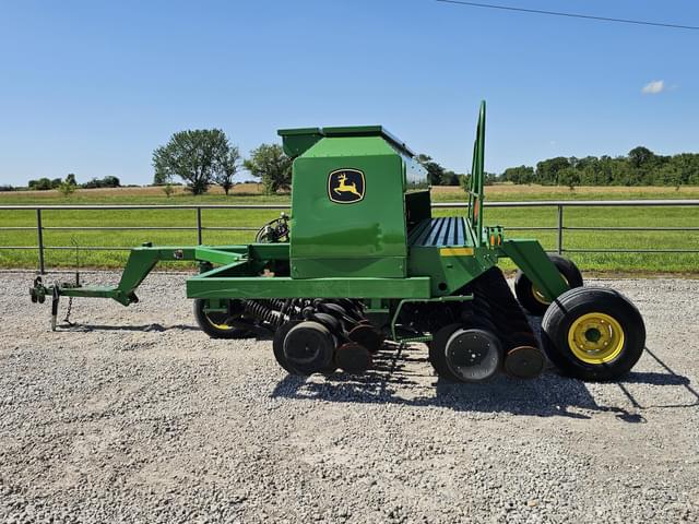 Image of John Deere 1590 equipment image 3