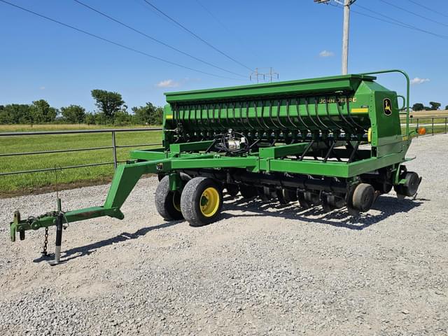 Image of John Deere 1590 equipment image 1