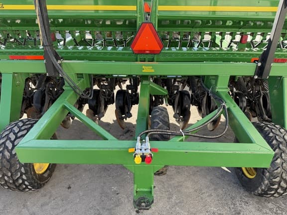 Image of John Deere 1590 equipment image 4