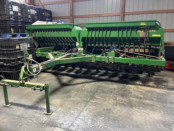 Image of John Deere 1590 equipment image 2