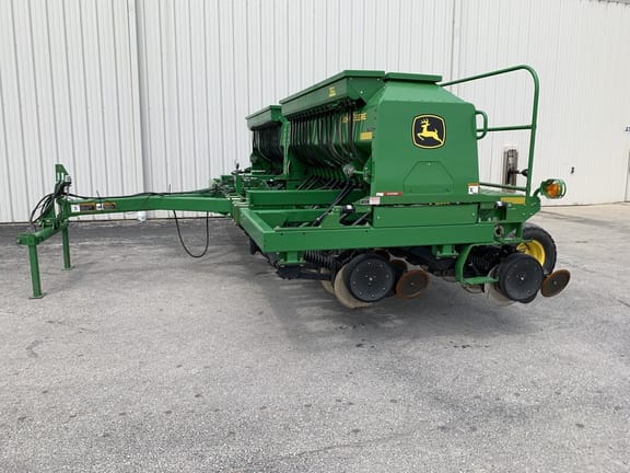 Main image John Deere 1590