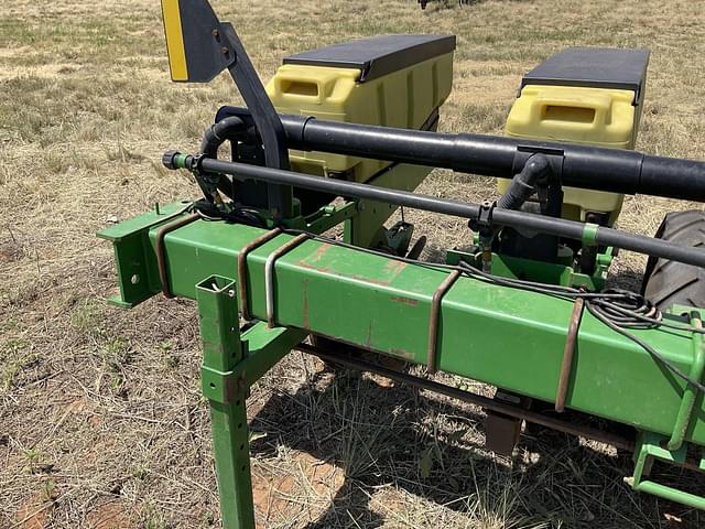 Image of John Deere 1700 equipment image 3