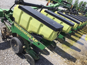 Main image John Deere 1720