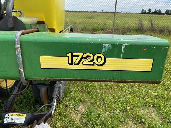 Image of John Deere 1720 equipment image 2