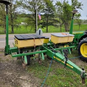 2007 John Deere 1750 Image