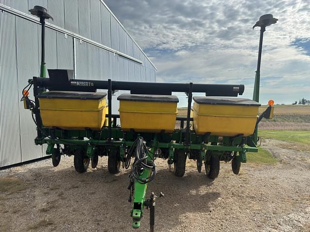 Image of John Deere 1750 equipment image 1