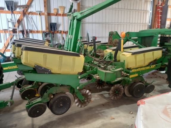 Image of John Deere 1760 equipment image 4