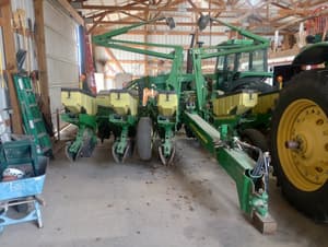 2007 John Deere 1760 Image