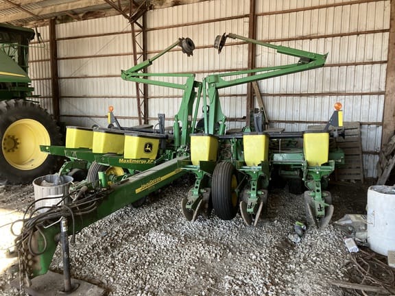 2007 John Deere 1760 Equipment Image0