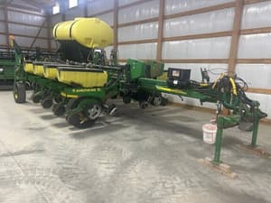 2007 John Deere 1770 Image