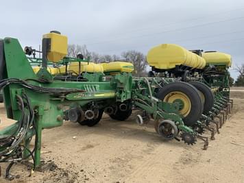 Main image John Deere 1770