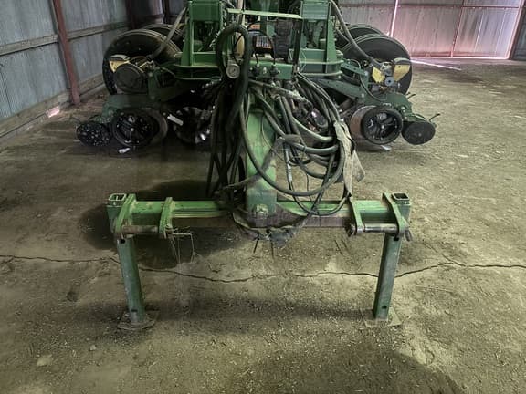 Image of John Deere 1770 equipment image 3