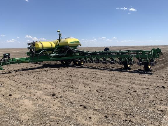 Image of John Deere 1770 Primary image