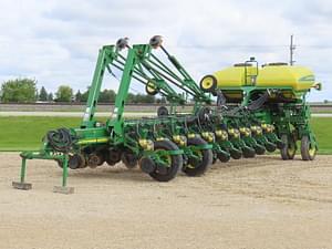 2007 John Deere 1770 Image