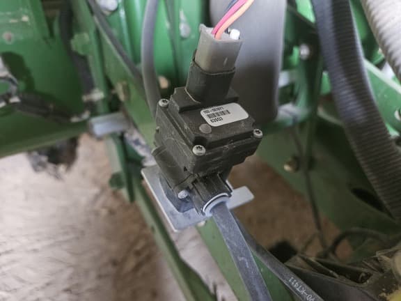 Image of John Deere 1770 equipment image 4