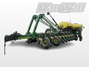 2007 John Deere 1770 Image