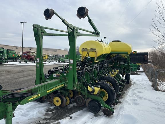 Image of John Deere 1770 Primary image