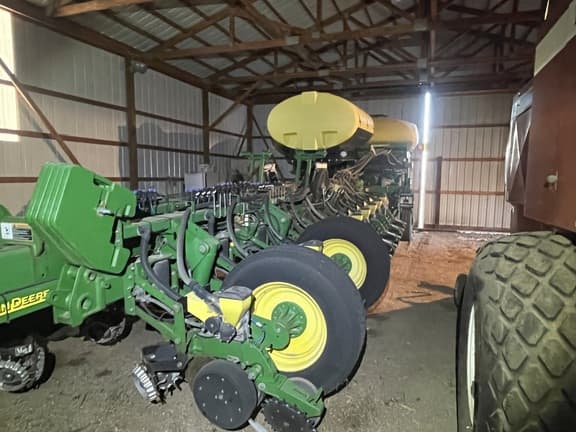 Image of John Deere 1770 Primary image