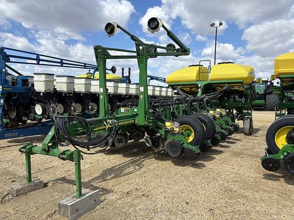 Image of John Deere 1770 Primary image